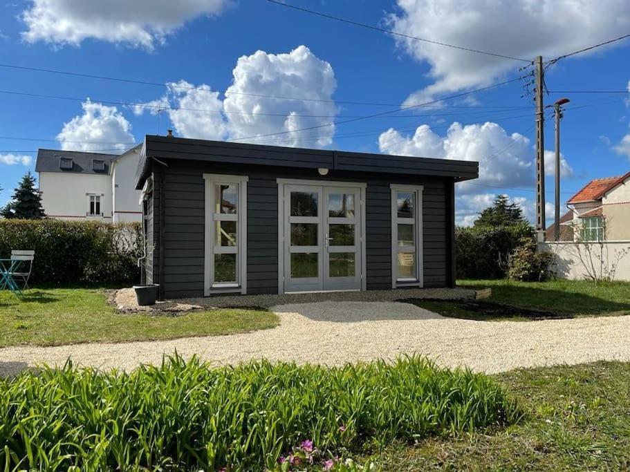Tiny House Toute Equipee Avec Jardin Saint-Florent-sur-Cher Luaran gambar