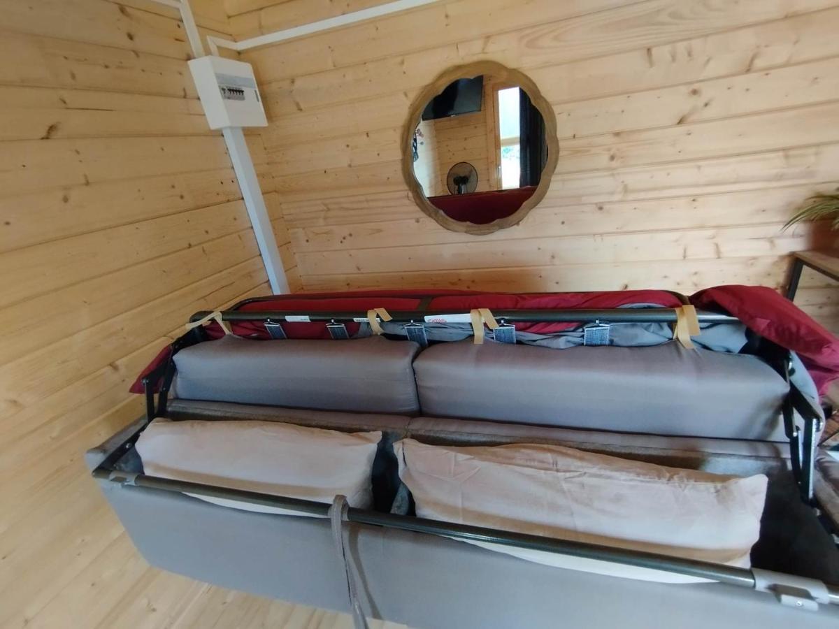 Tiny House Toute Equipee Avec Jardin Saint-Florent-sur-Cher Luaran gambar