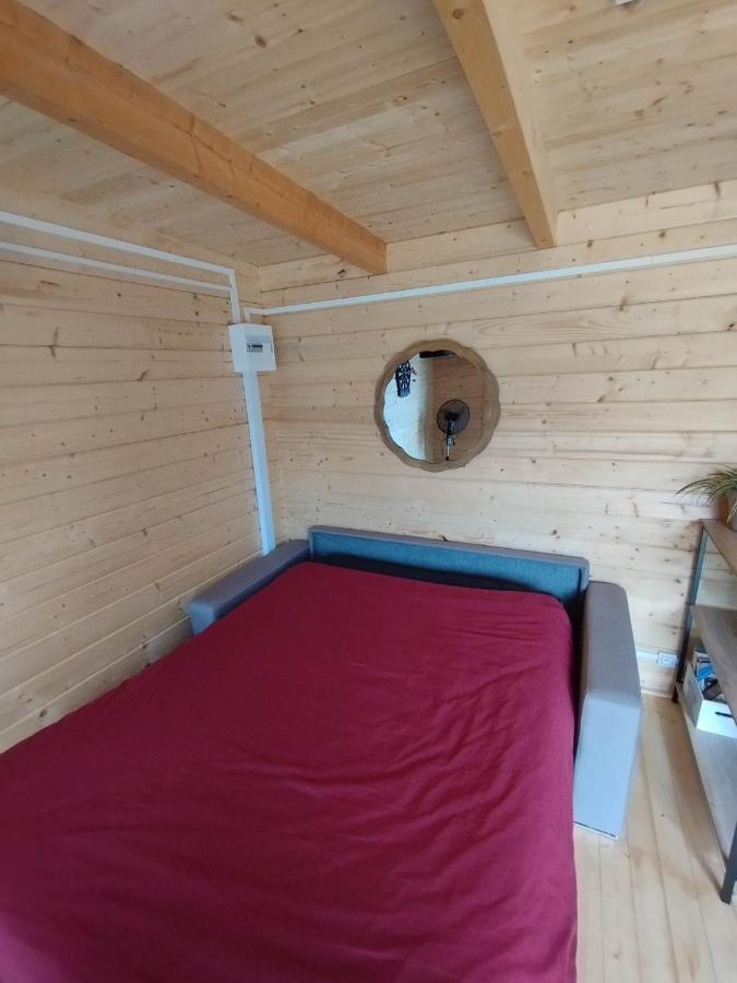 Tiny House Toute Equipee Avec Jardin Saint-Florent-sur-Cher Luaran gambar