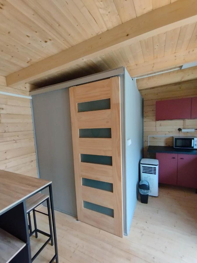 Tiny House Toute Equipee Avec Jardin Saint-Florent-sur-Cher Luaran gambar